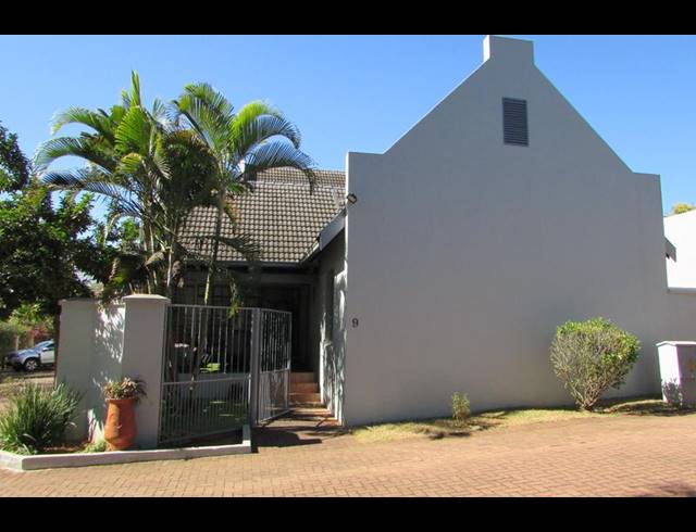2 BEDROOM TOWNHOUSE FOR SALE IN WHITE RIVER EXT 16